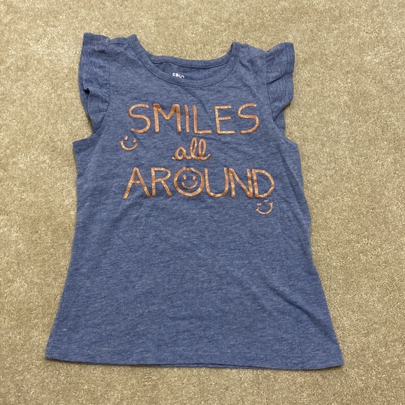 4 girls 4T shirts in excellent condition - Picture 2 of 11